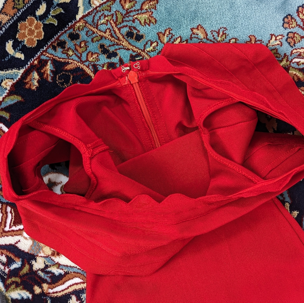 ♥️ Red Bodycon Dress - Picture 7 of 9